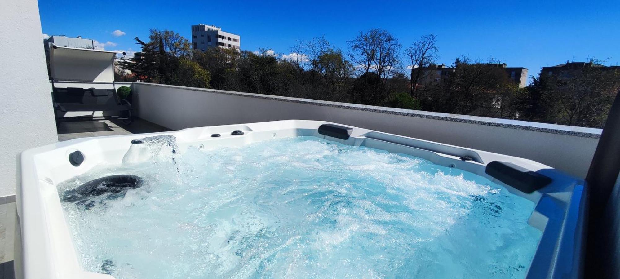 Villa Miema With Jacuzzi Zadar Exteriör bild